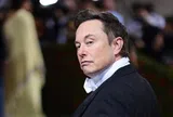 Elon Musk kêu gọi tạm dừng phát triển trí tuệ nhân tạo