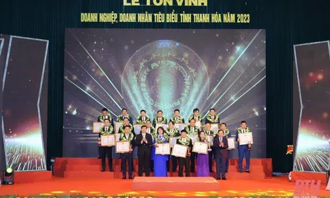 Thanh Hóa: Tổ chức lễ tôn vinh doanh nghiệp, doanh nhân tiêu biểu năm 2023