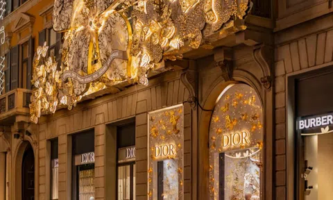 Dior gây sốc khi đặt gia công túi chỉ 1,4 triệu đồng nhưng bán tại cửa hàng với giá trên trời
