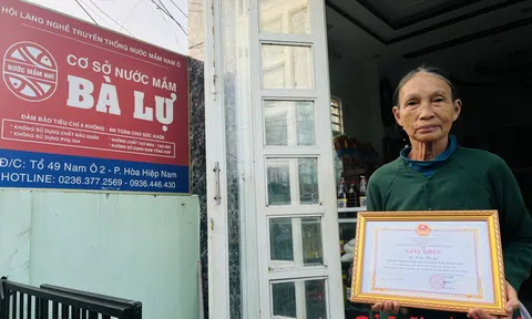 Nước mắm Nam Ô: Bao cuộc đời 'trầy trật' để giữ một danh thơm