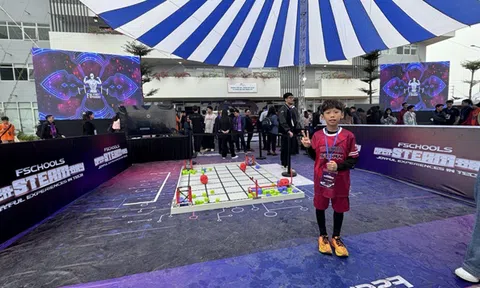 Thí sinh lớp 4 của Việt Nam lọt vào Chung kết giải Vô địch Robotics thế giới - 2024 VEX Robotics World Championship
