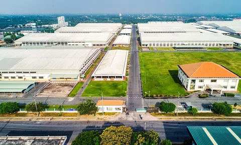 Cơ hội đầu tư vào cổ phiếu, phát triển hạ tầng khu công nghiệp Việt Nam giai đoạn 2025 – 2030