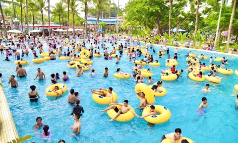 Công viên Nước Hồ Tây mở cửa mùa hè 2026 với giá vé ưu đãi 98.000 đồng