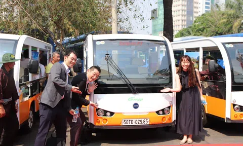 TP.HCM có thêm xe điện phục vụ khách du lịch