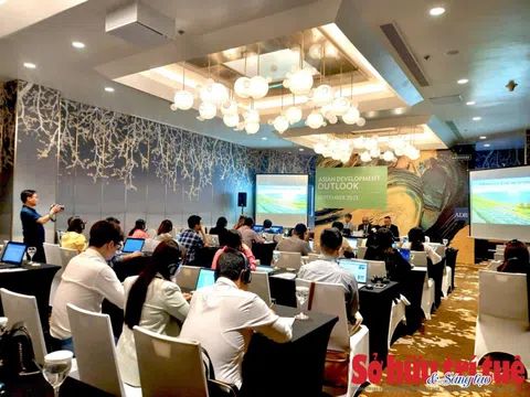 Kinh tế Việt Nam vững vàng trong bối cảnh nhu cầu thế giới suy yếu