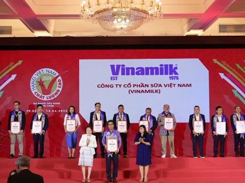 Vinamilk 28 năm liên tiếp giữ danh hiệu Hàng Việt Nam Chất lượng cao