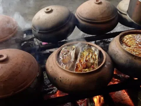 Trứ danh cá kho làng Vũ Đại