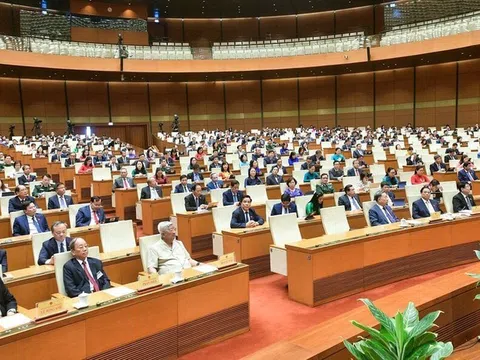 Tiếp tục giảm 2% thuế VAT đến hết năm 2024