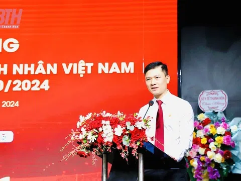 Tổng Công ty Cổ phần Hợp Lực long trọng tổ chức kỷ niệm 20 năm Ngày Doanh nhân Việt Nam