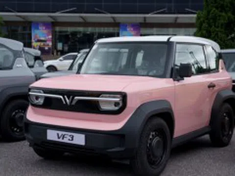 Miễn lệ phí trước bạ ô tô điện chạy pin thêm 2 năm