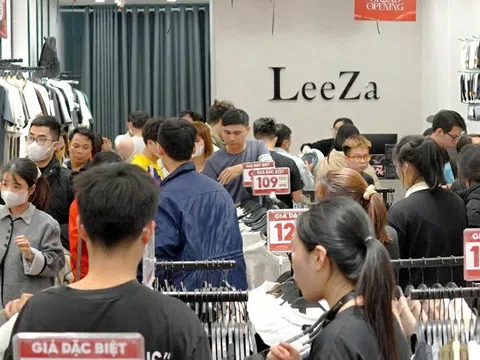 Từ giảng đường FTU đến thương hiệu độc nhất: Hành trình "dám nghĩ dám làm" của 4 người bạn thân Founder thương hiệu LeeZa