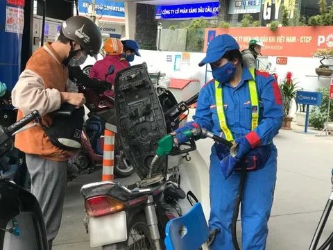 Giá xăng dầu tăng trở lại