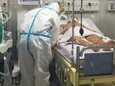 Chị Nguyễn Thúc Anh Thư: Nữ điều dưỡng sinh năm 1975 và những ngày chiến đấu với Covid-19