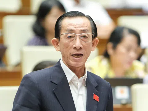 Đại biểu Quốc hội đề xuất giải pháp giảm giá xăng dầu